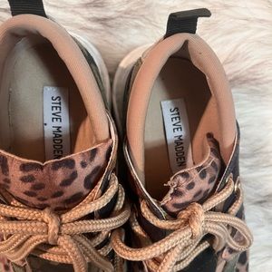 Steve Madden Tennis Shoes